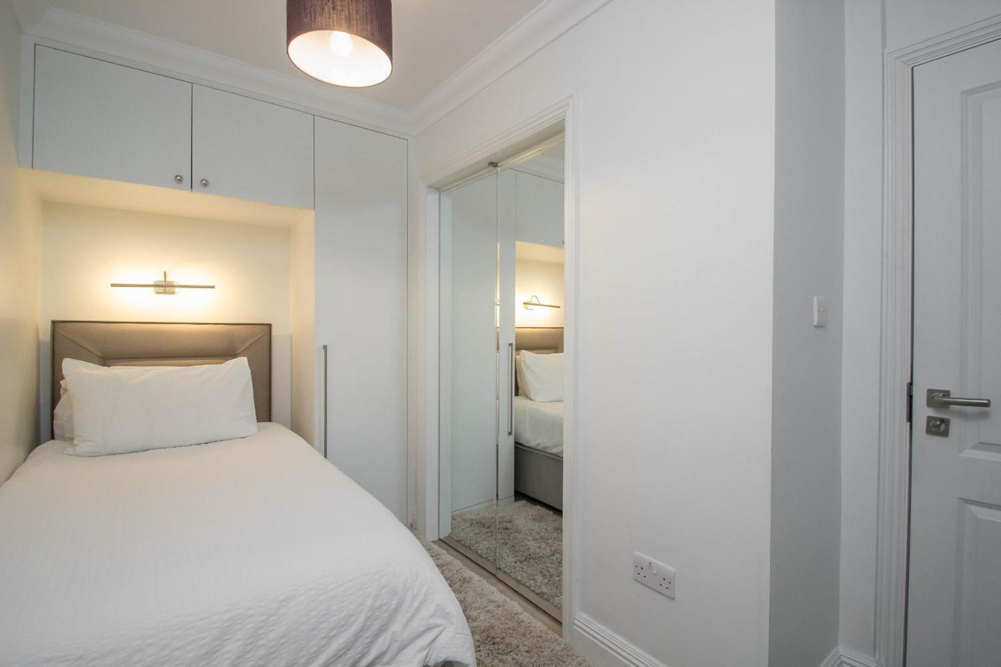Marylebone Village Apartments Лондон Номер фото