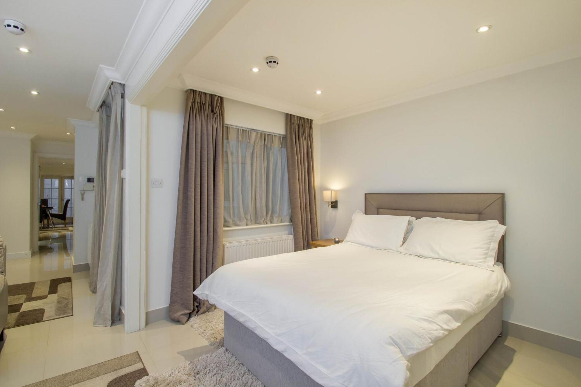 Marylebone Village Apartments Лондон Номер фото