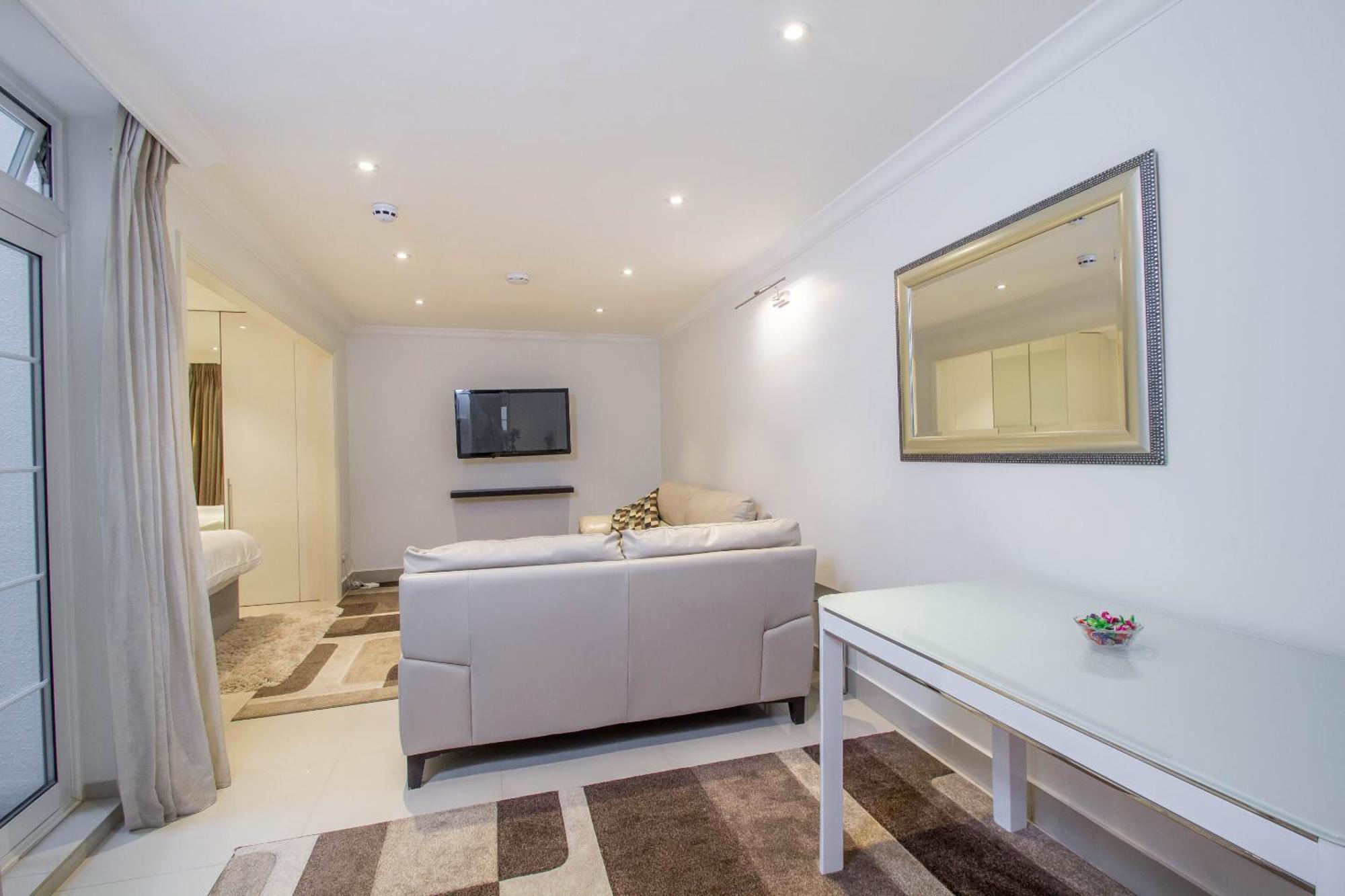 Marylebone Village Apartments Лондон Номер фото